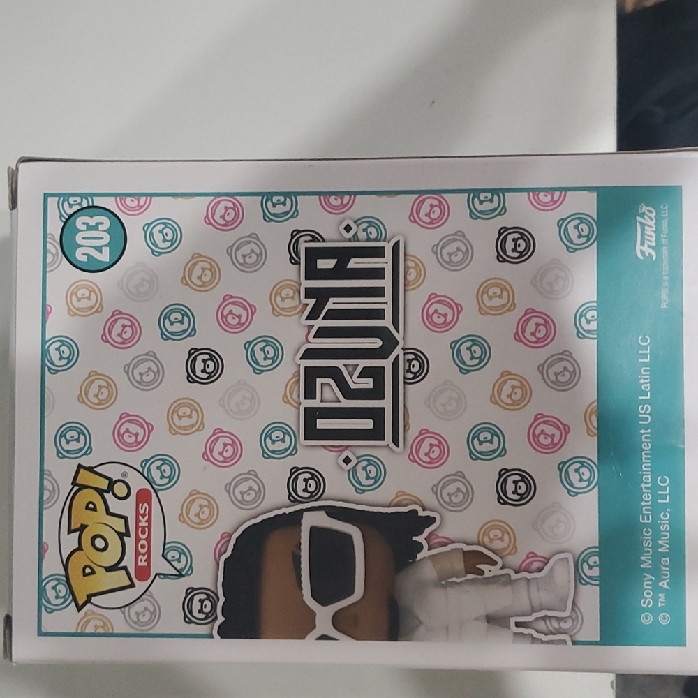 Funko PoP! Rocks - Picture 3 of 5